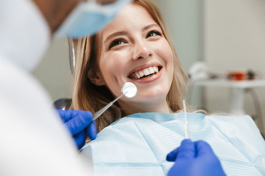 مركز إدهاك لطب الأسنان: ابتسامة صحية ومشرقة في انتظارك مركز إدهاك لطب الأسنان: ابتسامة صحية ومشرقة في انتظارك