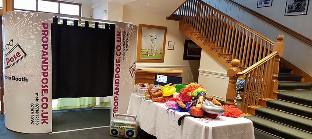 How Much Should You Budget for a Photo Booth Hire?