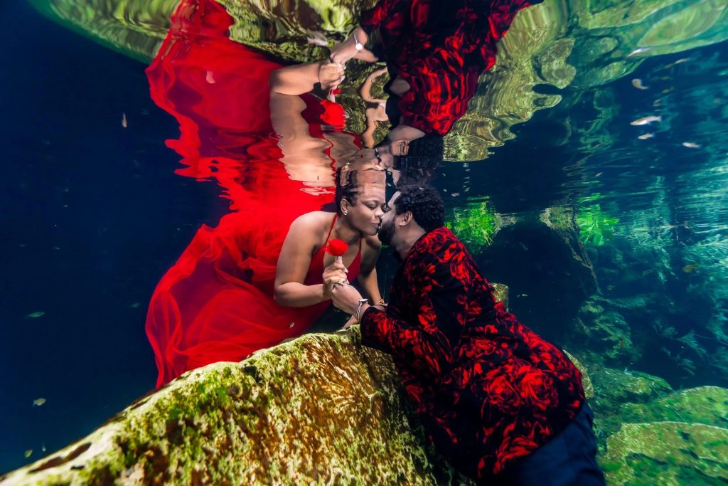 Practical underwater posing tips for vibrant photos