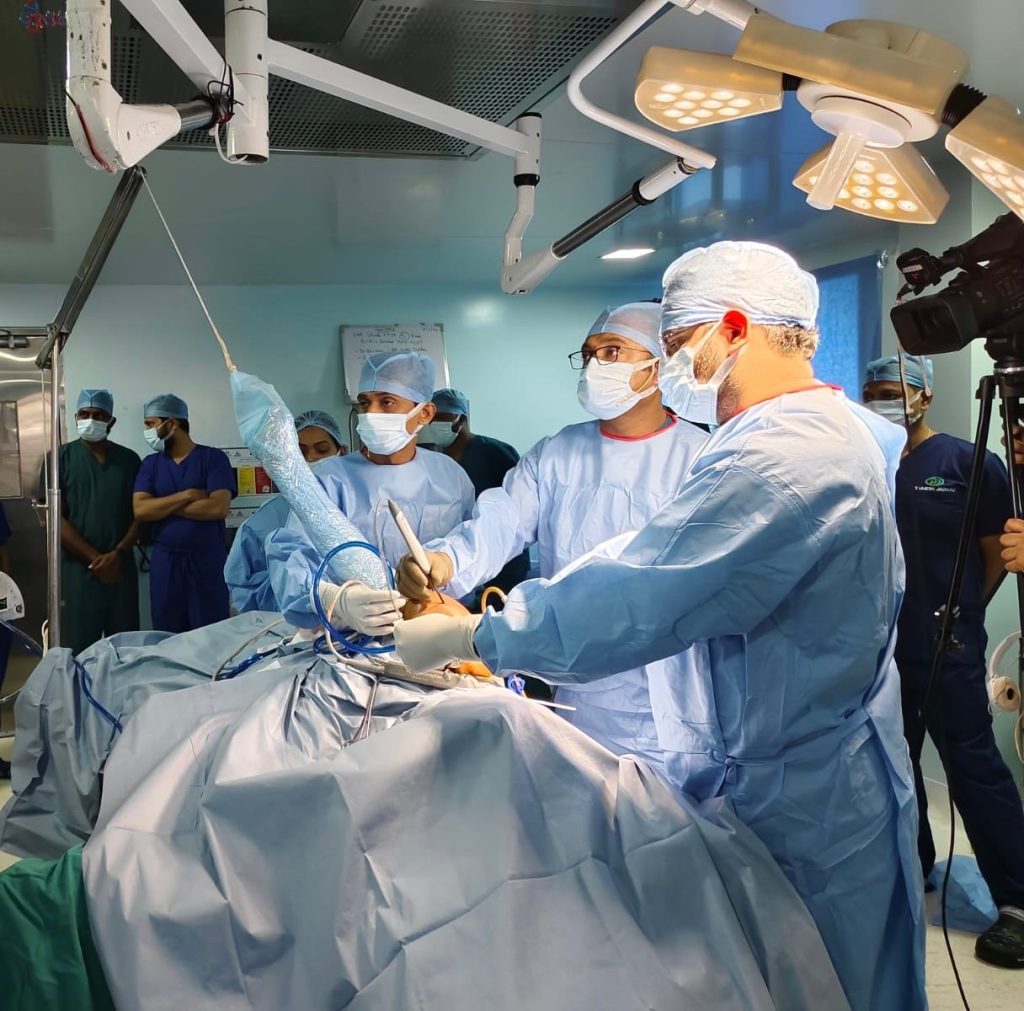Restoring Shoulder Stability: Minimal-Incision Arthroscopic Labral Repair Restoring Shoulder Stability: Minimal-Incision Arthroscopic Labral Repair