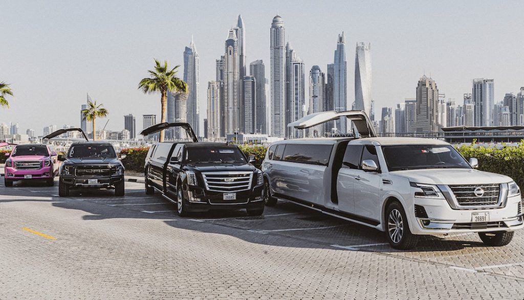 Your ultimate guide to renting a striking luxury stretch car