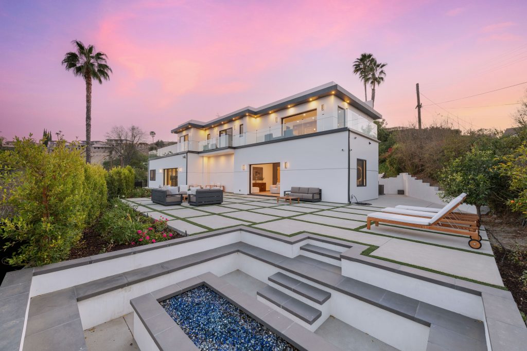 Indulgent Italian Retreat: Elegant Villas in the Dolomites or Tuscan Countryside