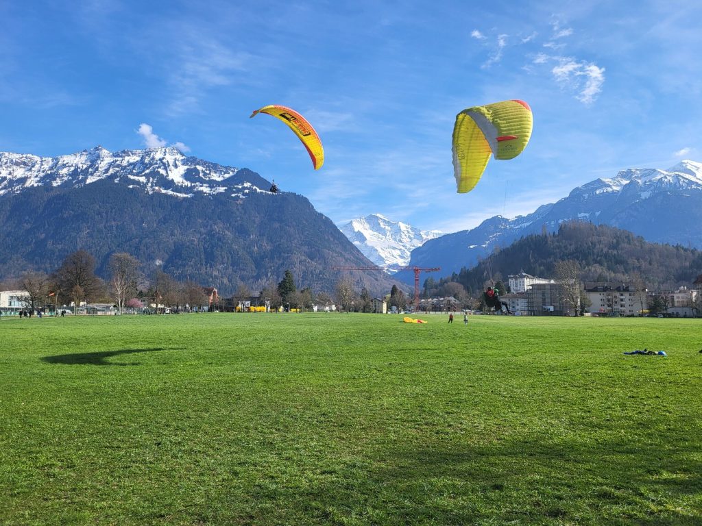 Plan a Smooth Alpine Escape: Routes, Rail Passes, and Views