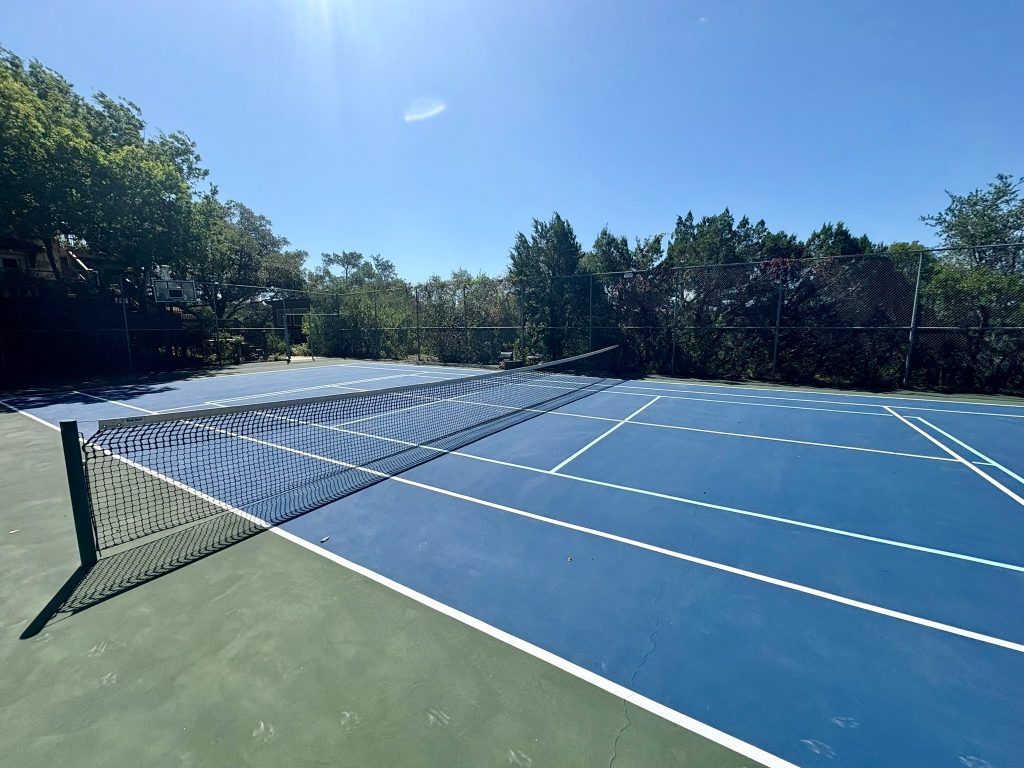 Evening-ready Pickleball Courts You’ll Love