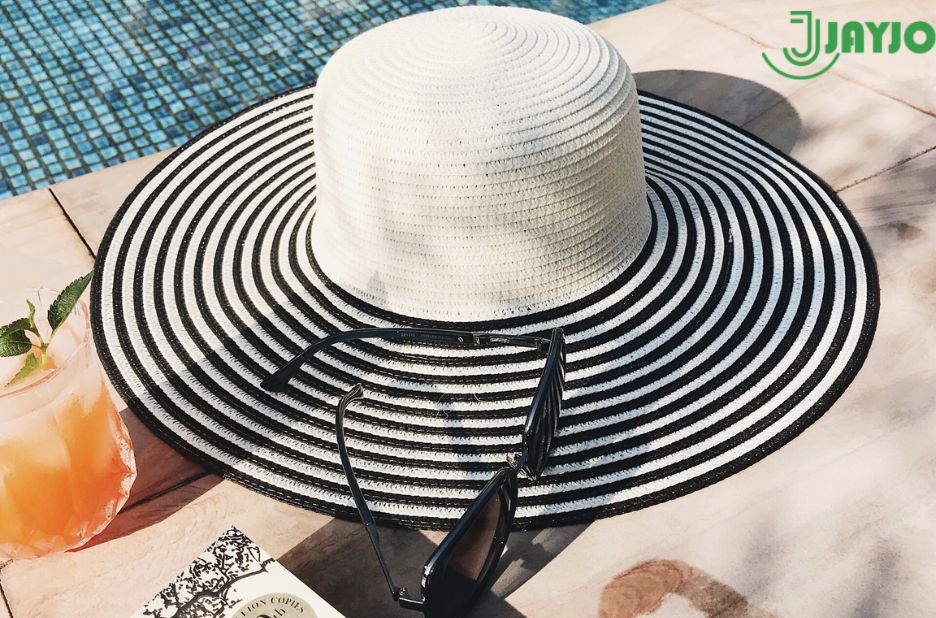 Effortless Summer Beachwear: Discover Your Ideal Lightweight Dress Effortless Summer Beachwear: Discover Your Ideal Lightweight Dress