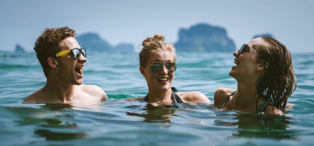 Smart Tips to Book Budget-Friendly Stays Abroad